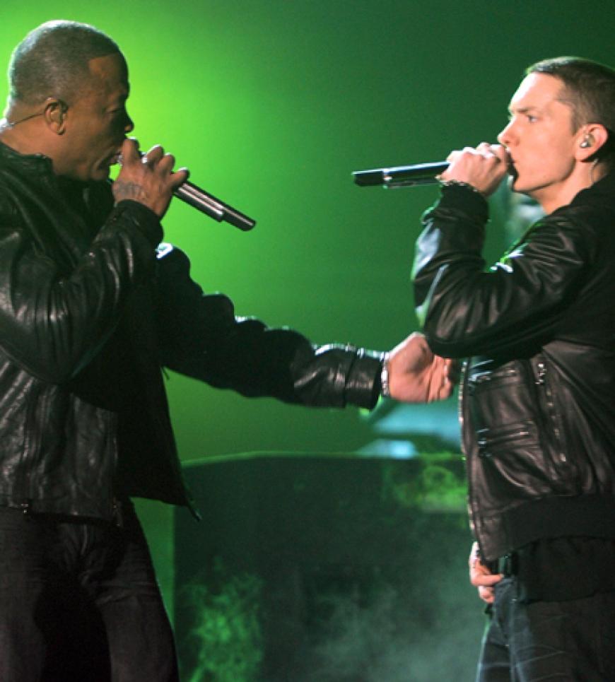 Dr Dre und Eminem stehen gemeinsam live auf der Bühne