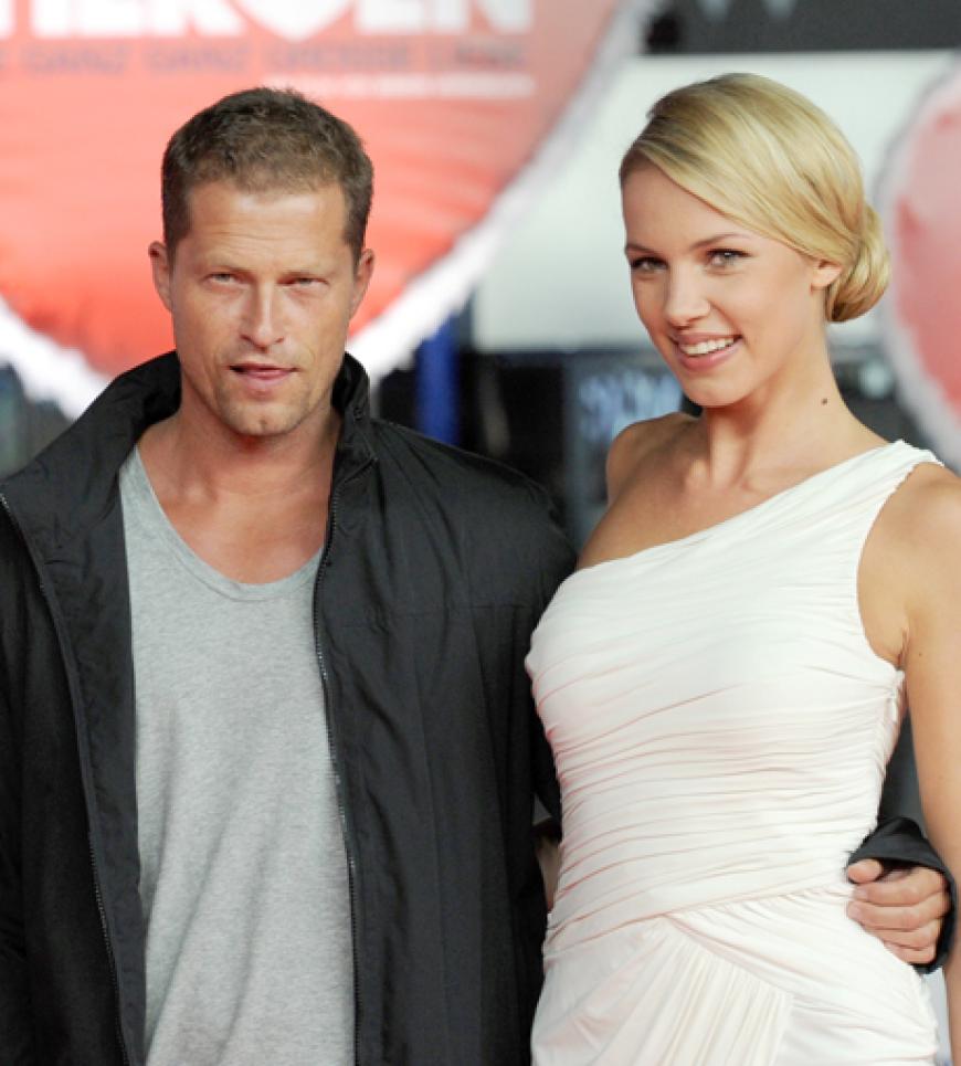 Darf nicht fehlen bei der Premiere: Til Schweiger mit Freundin Svenja Holtmann