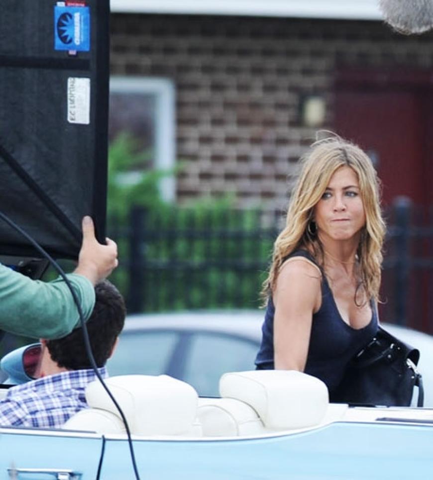 Es ist kein Geheimnis, dass es zwischen Aniston und Butler gewaltig geknistert haben soll