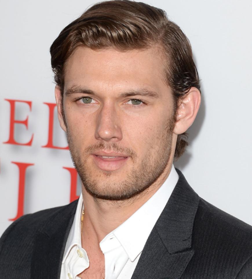 Wird es Alex Pettyfer? Eine offizielle Bestätigung gibt es bis heute nicht, aber Testszenen wurden mit ihm schon gedreht. Und er soll überzeugend gewesen sein...