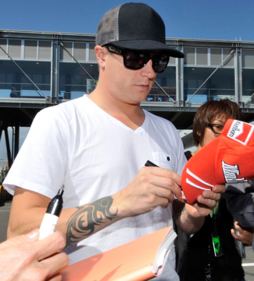 Der Träger dieses Tattoos ist der finnische Formel 1-Star Kimi Räikkönen!