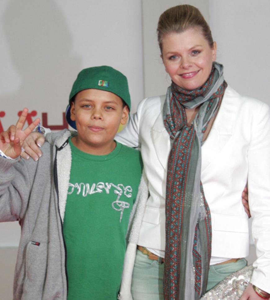 Schauspielerin Anne-Sophie Briest brachte dafür ihren´ Sohn Jahmar mit