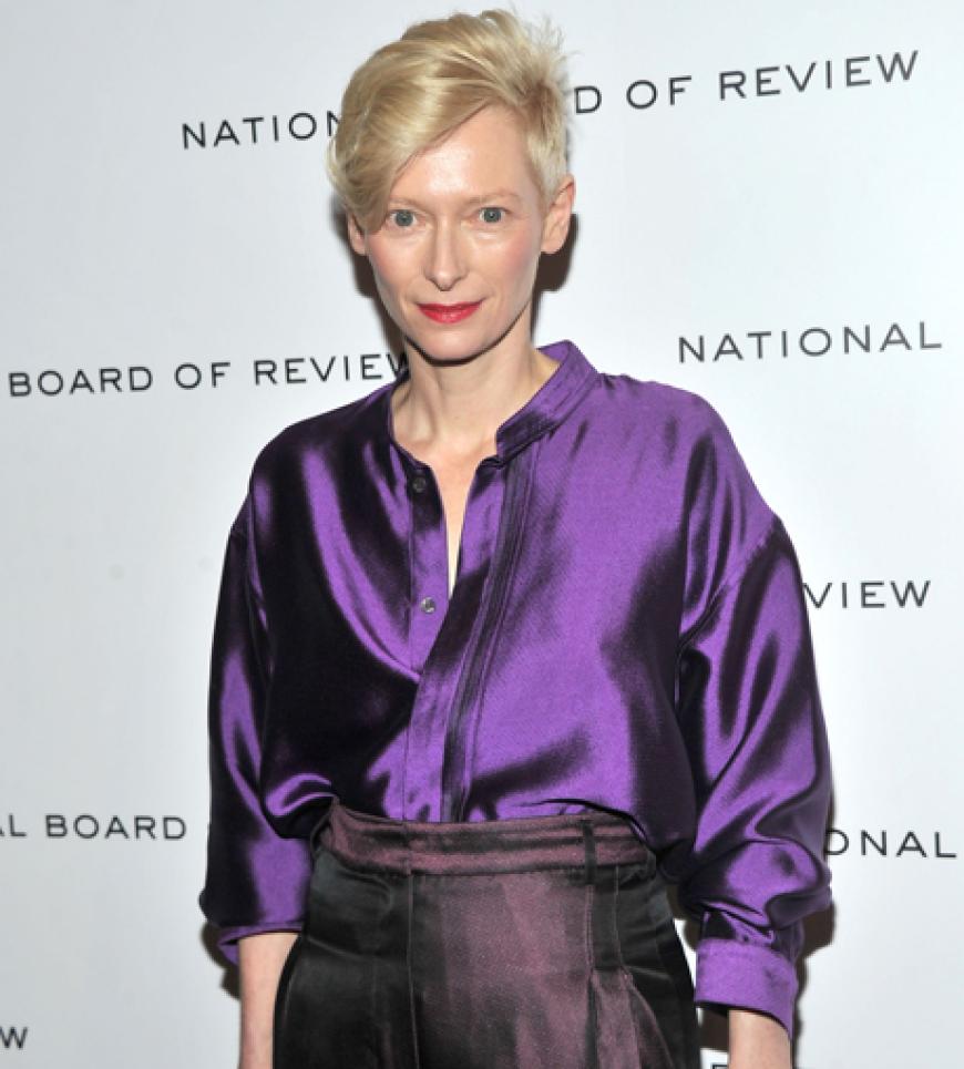 Zeigte sich ungewohnt farbenfroh: Schauspielerin Tilda Swinton
