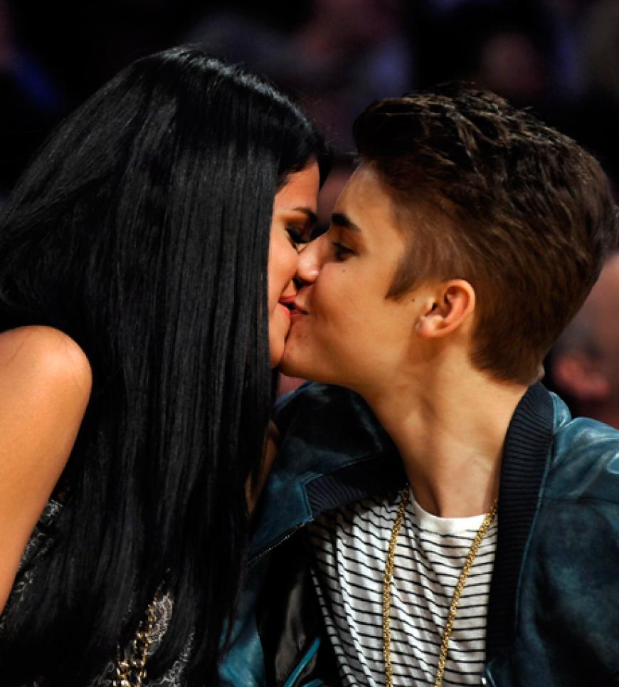 Junge Liebe - große Küsse: Selena Gomez und Justin Bieber
