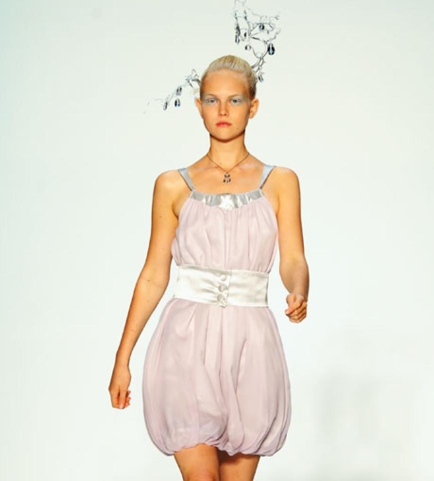 Besonderes Hightlight: Der kunstvolle Haarschmuck der Models