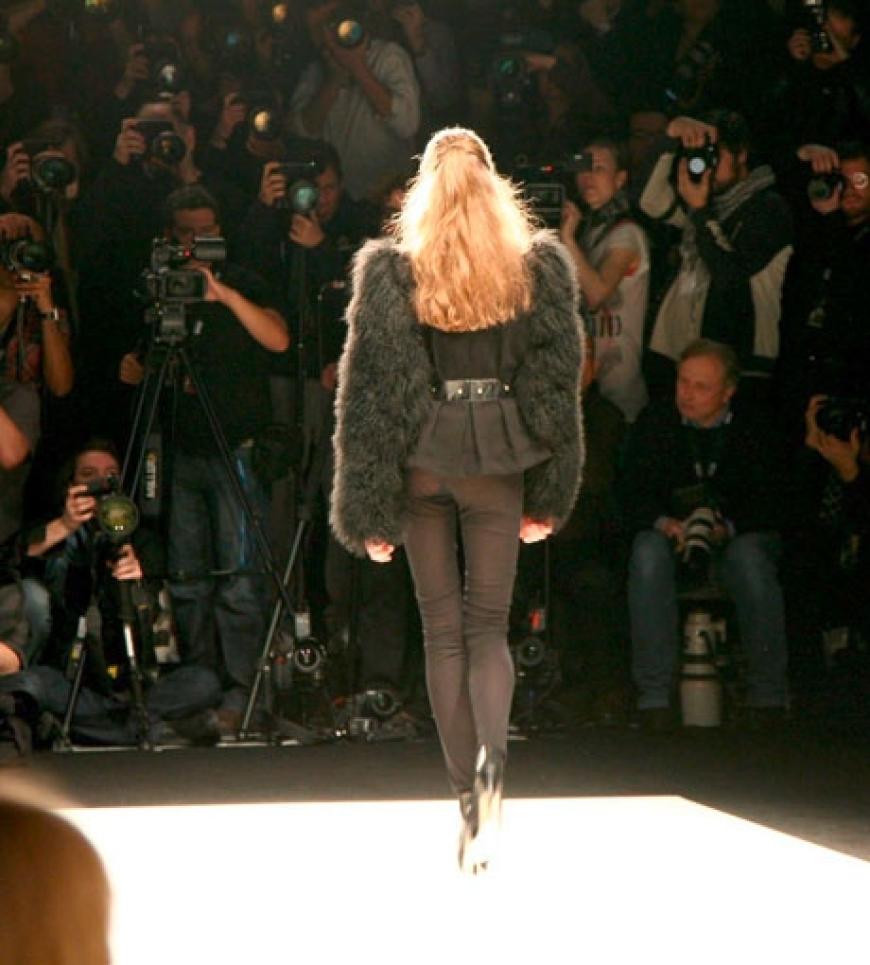 Auf dem Catwalk: Julia Stegner macht immer eine gute Figur