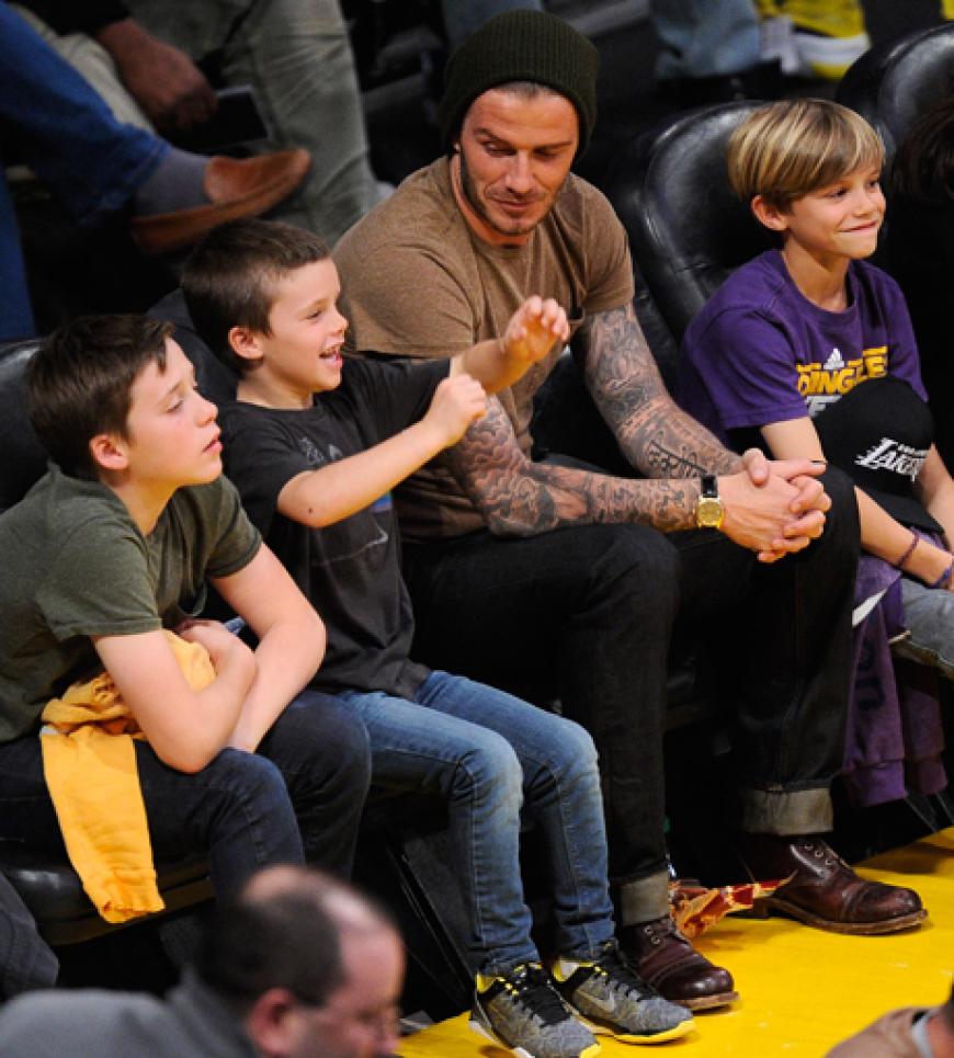 So lieben es die Beckham-Jungs: Gemeinsam mit ihrem Dad gehts zu Basketball