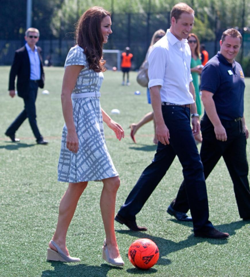 Kick it like Kate: Auch die Herzogin ist eine kleine Ballkünstlerin