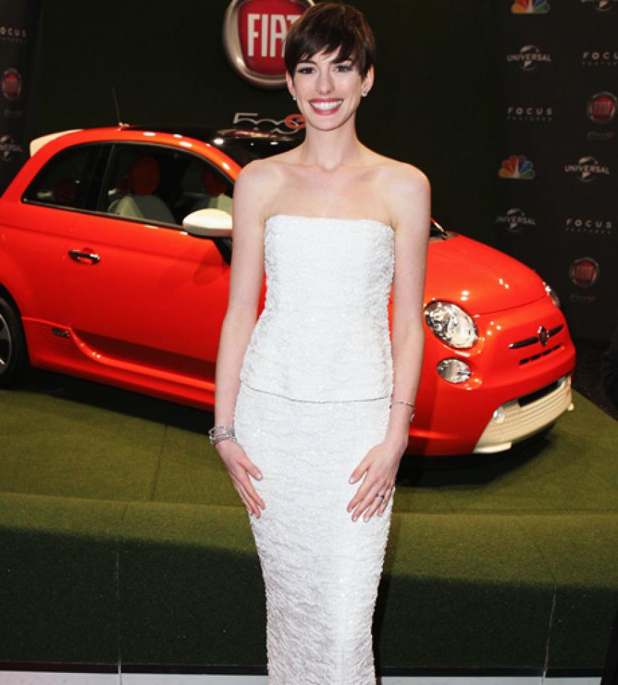 Anne Hathaway in einer tollen Robe von Chanel Couture