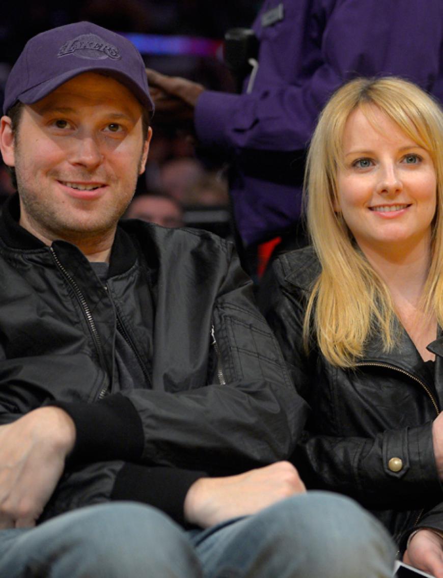 Die quirlige Melissa Rauch ist bereits verheiratet. Schriftsteller Winston Beigel ist der Mann an ihrer Seite