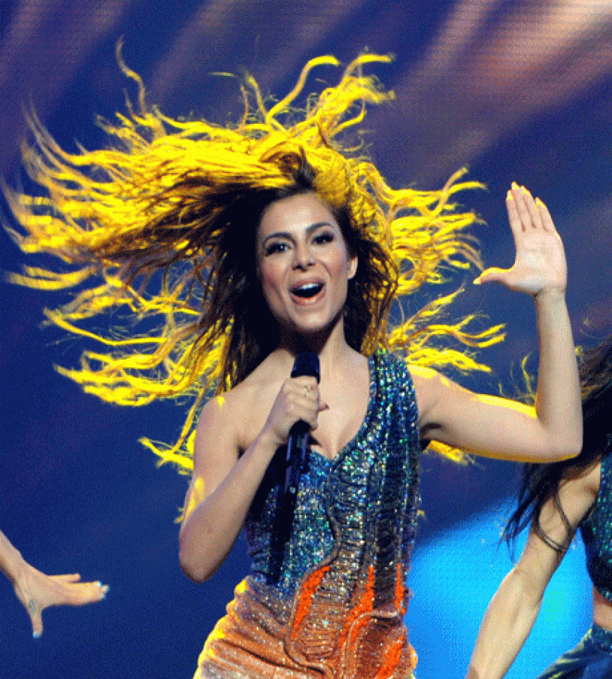 Eleftheria Eleftheriou (Ihr echter Name!) schwingt für Griechenland die Haare und landet neben Nachbar Zypern auf der 17
