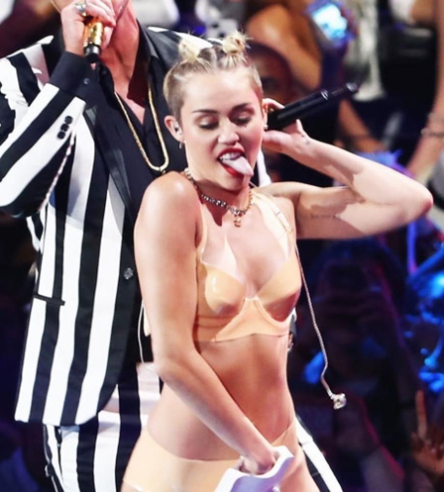 Mileys neues Markenzeichen: Die Zunge (hier bei den VMAs)
