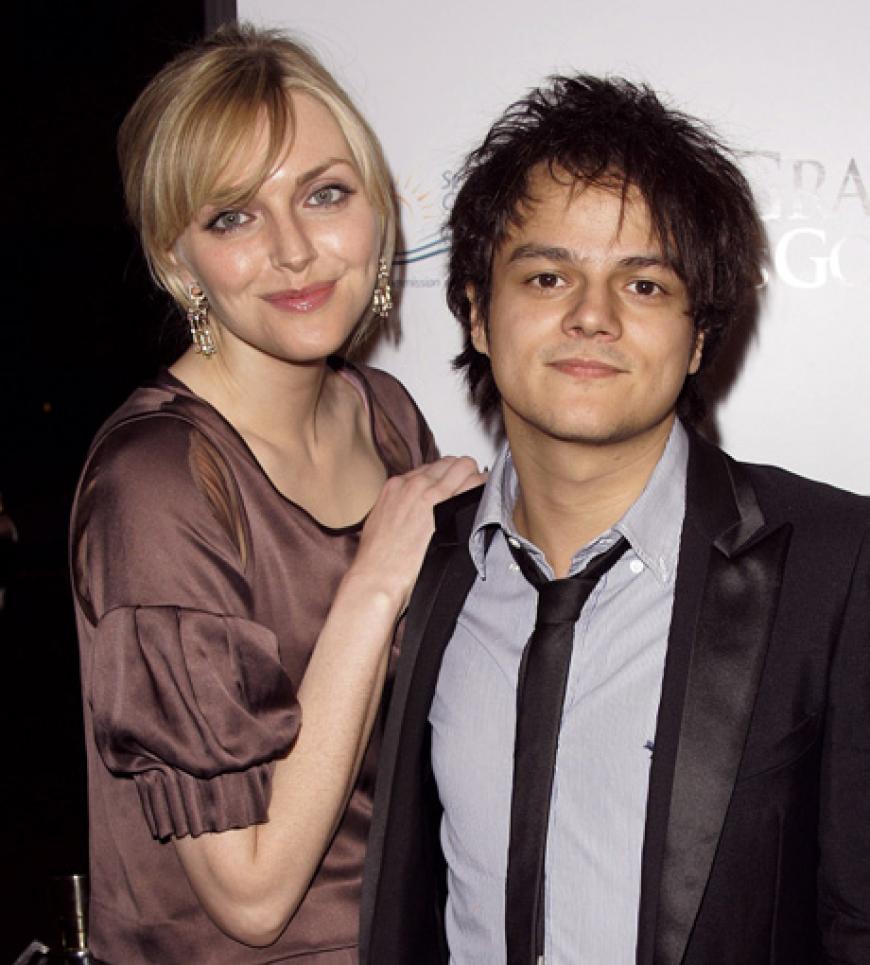 Sophie Dahl und Jamie Cullum sind seit 2011 bereits Eltern der kleinen Lyra. 2012 folgte die nächste Babybotschaft. Das Paar erwartet Nachwuchs