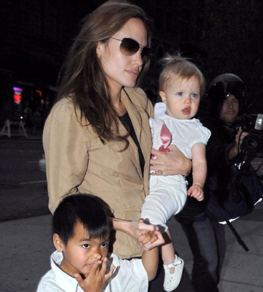 Seitdem sie einen glückliche Familie hat, hat Angelina ihre Prioritäten verschoben. Ihr Beruf ist schon längst nicht mehr der Mittelpunkt in ihrem Leben