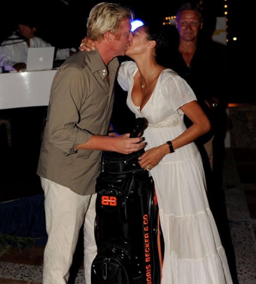 Bevor Lilly und Boris Formentera erreichten, waren sie zu Gast auf Mallorca. Die Frischverliebten haben am 01. August an einem Golf-Dinner teilgenommen