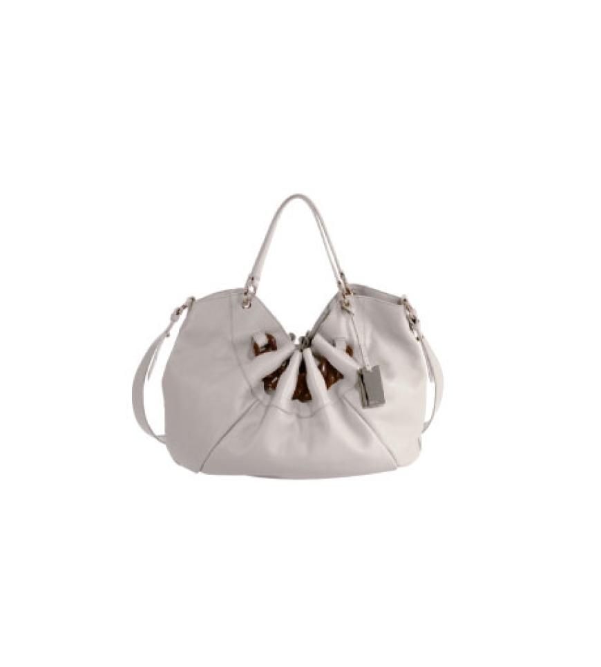 Zusammenhalt: Tasche mit dekorativer Kette von Furla, ca. 445 Euro