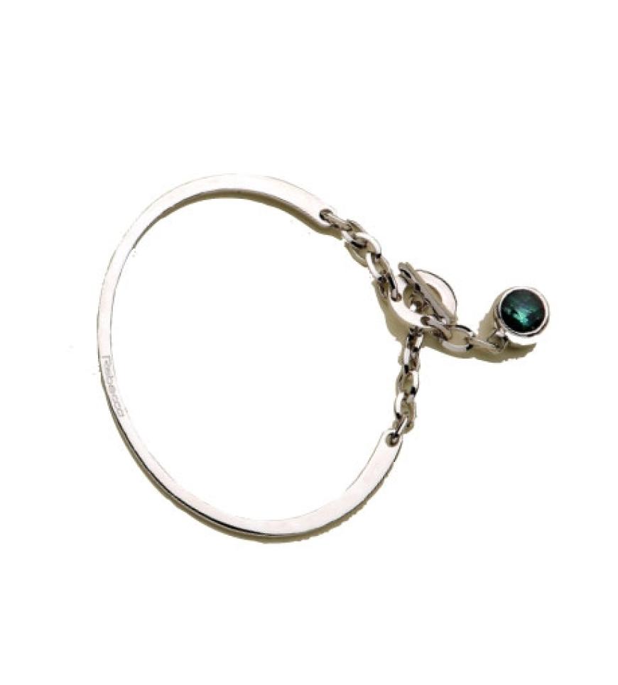 Funkelnd
Silberarmreif
von Rebecca,
ca. 130 Euro