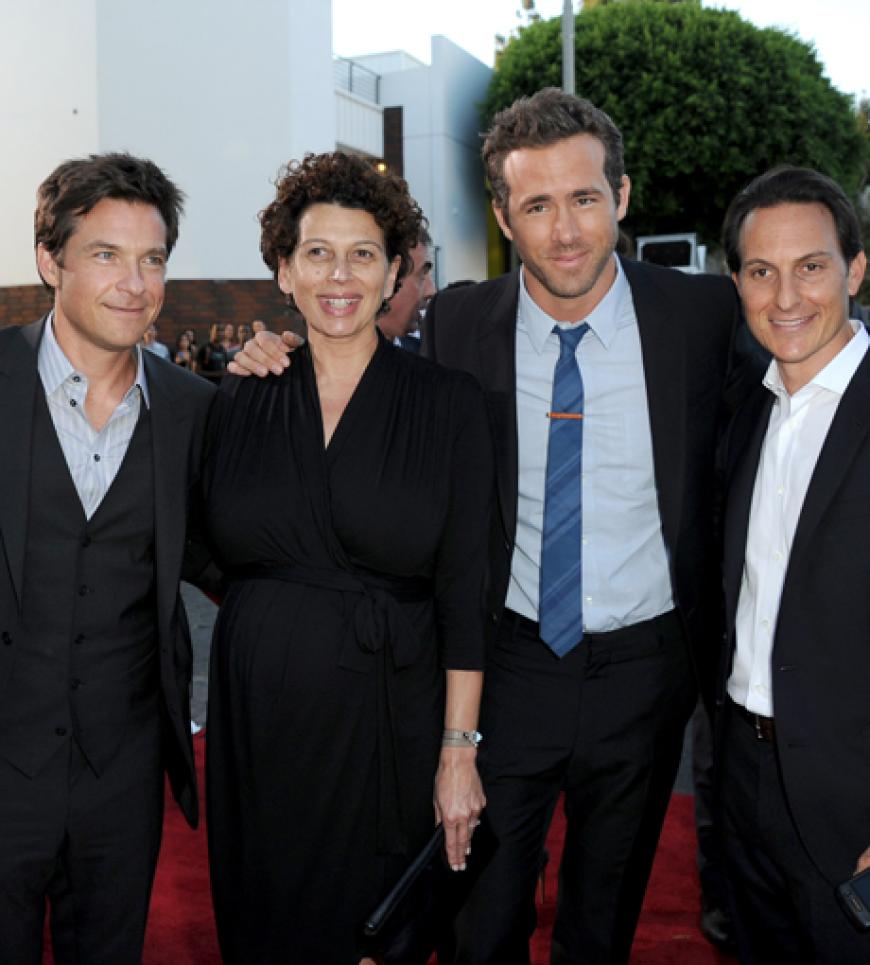 Prodzuent Neal H. Moritz, Schauspieler Jason Bateman, Universal Pictures Co-Chairman Donna Langley, Schauspieler Ryan Reynolds und Universal Pictures Chairman Adam Fogelson