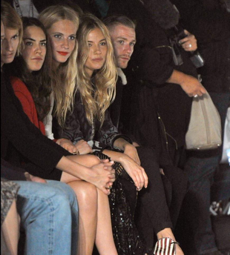 Sienna Miller bei Matthew Williamson in der Front-Row