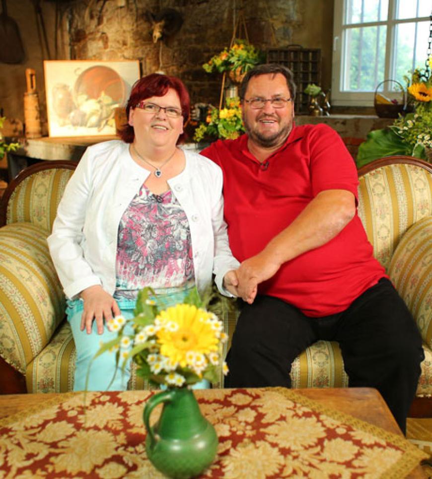 Hobbybauer Helmut will es mit Angela, 56, aus Berlin probieren