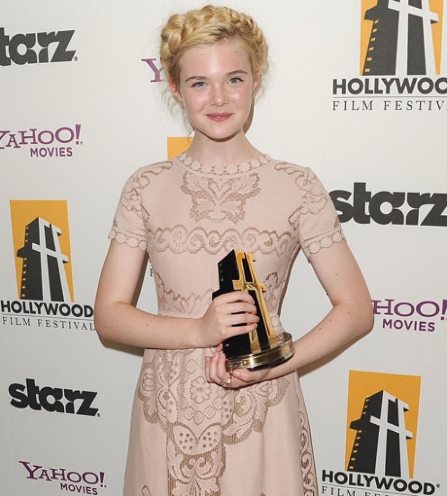 Die 13-jährige Elle Fanning (mit niedlicher Flechtfrisur) freute sich über die Auszeichnung mit dem