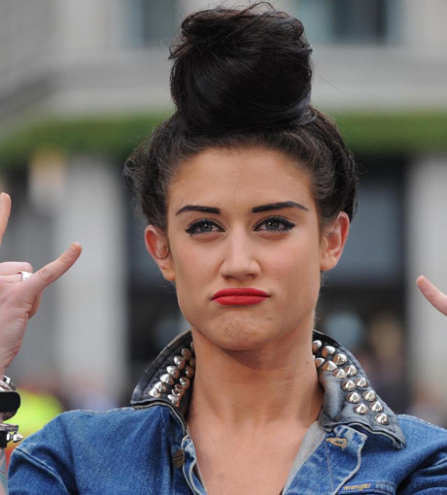 Rockte den Roten Teppich: Die britische X-Factor-Teilnehmerin Katie Waissel