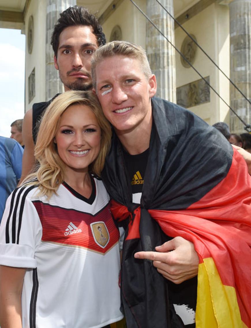 Willkommen Zuhause! Jogis Weltmeister feiern in Berlin - Bild 2