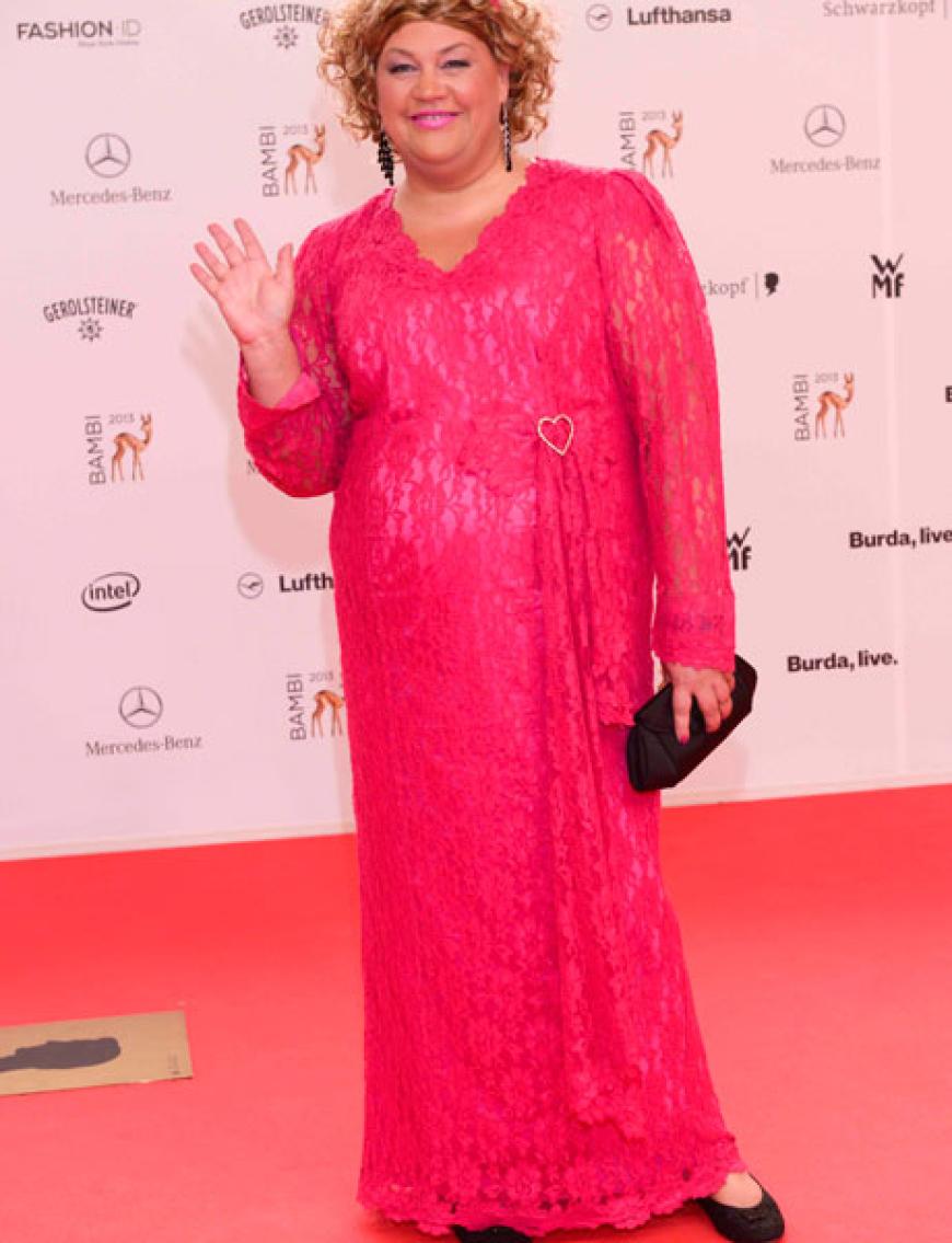 Cindy aus Marzahn kam wie immer in knalligem Pink und mit Ballerinas. Gäääähn!