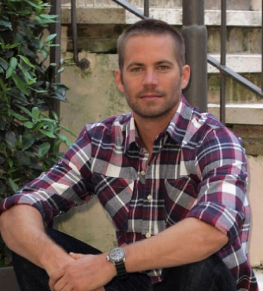 Paul Walker starb am 30. November bei einem Horror-Crash in Los Angeles Paul Walker starb am 30. November bei einem Horror-Crash in Los Angeles