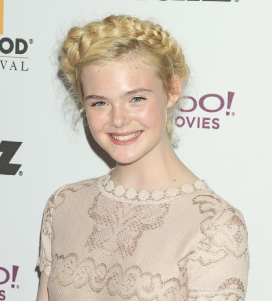 Elle Fanning, 14 - Markenzeichen: Puppengesicht, blaue Augen, romantische Styles