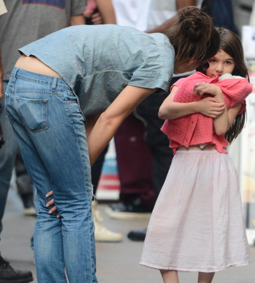 Katie Holmes mit ihrer Tochter Suri in New York