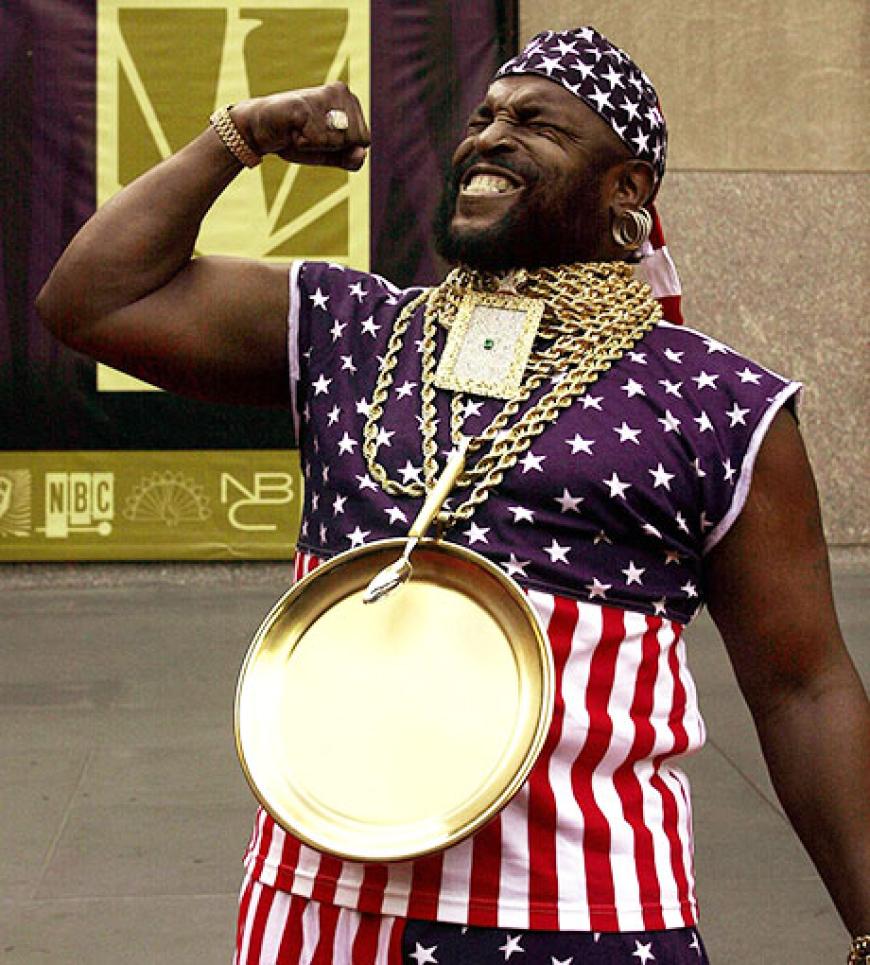 Mr. T, wie man ihn kennt: bepackt mit schwerem Goldschmuck