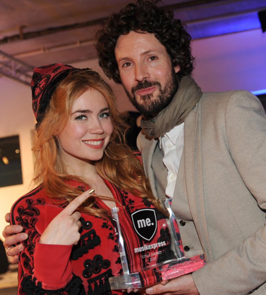 Eine der ersten Gratulanten: Palina Rojinski´