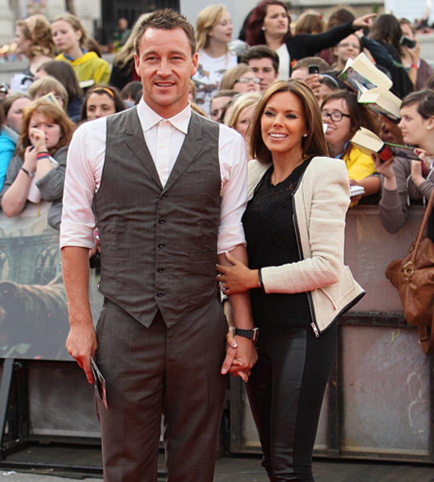 Der englische Kicker John Terry und Ehefrau Toni