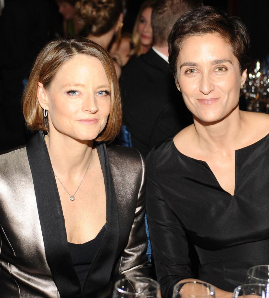 Ende letzten Jahres zeigten sich Jodie Foster und Alexandra Hedison zusammen in der Öffentlichkeit Ende letzten Jahres zeigten sich Jodie Foster und Alexandra Hedison zusammen in der Öffentlichkeit
