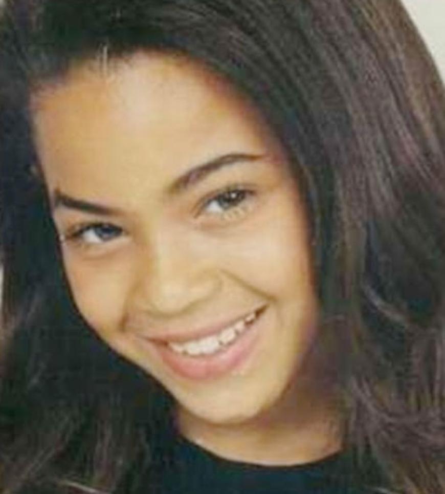 So süß und undschuldig lächelt sie in die Kamera - heute ist sie strahlend schön und ein echter Superstar. Es ist Beyoncé Knowles!