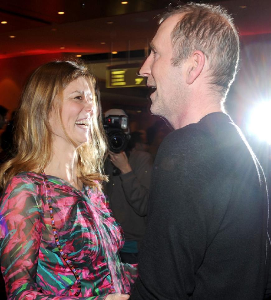 Fernseh-Köchin Sarah Wiener kam mit Ehemann, dem Schauspieler Peter Lohmeyer, zur großen Premieren-Feier nach Berlin