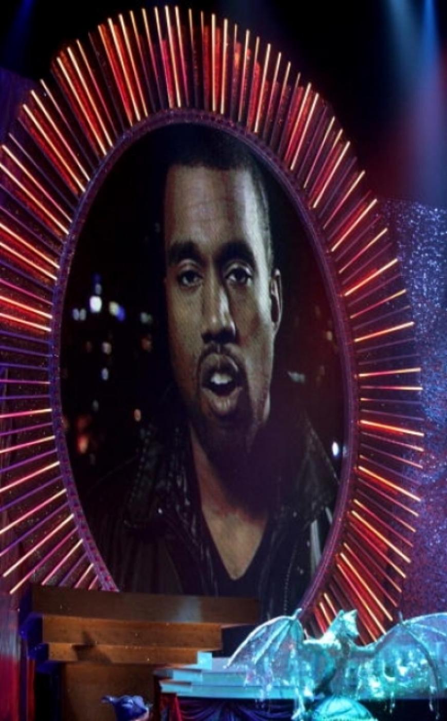 Rapper Kanye West bedankte sich für seinen Award als bester internationaler Künstler per Videobotschaft