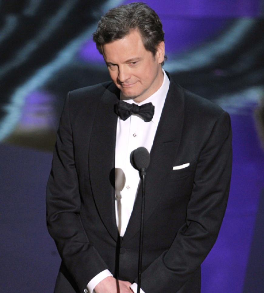 Der Oscarpreisträger aus dem letzten Jahr Colin Firth ehrte Meryl Streep mit dem Oscar (es ist bereits ihr dritter!)