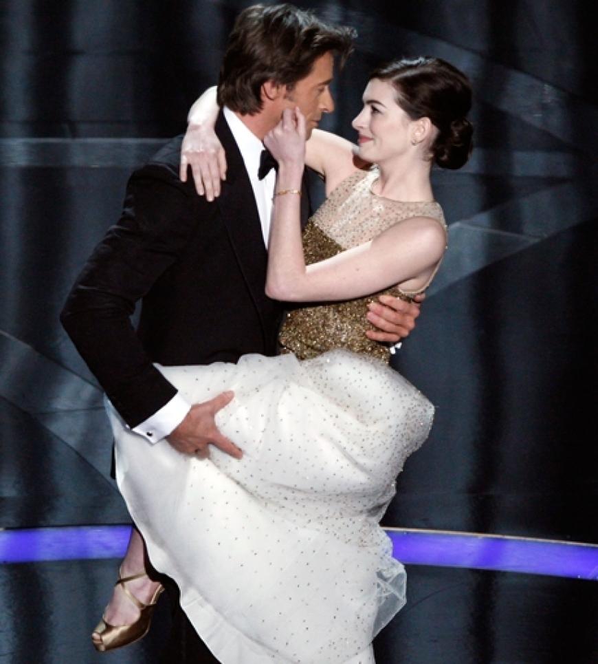 Heißer Tanz: Gastgeber Hugh Jackman turtelte mit Anne Hathaway