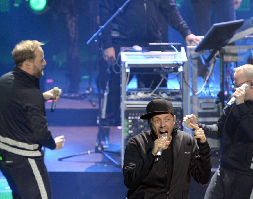 Die Fantastischen Vier können es noch immer: innerhalb von 250 Sekunden performten sie ihre 25 besten Hits