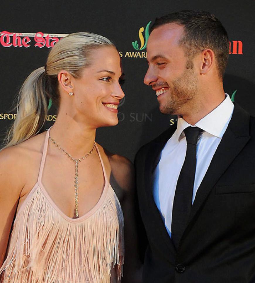 Das Model und der Profisportler sollen eine turbulente Beziehung geführt haben. Polizeisprecherin Denise Beukes berichtet, bereits vor Reevas Tod hätte es mehrfach Vorfälle häuslicher Gewalt im Hause Pistorius gegeben