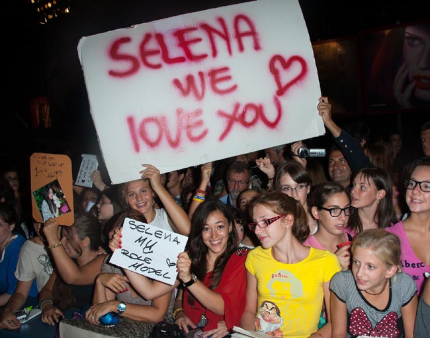 Und welcher Star die größte Fangemeinde hat, wird auch deutlich: Justin Biebers Freundin Selena Gomez!