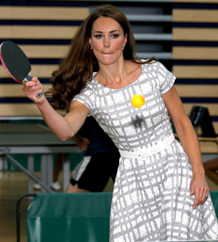 Anschließend musste sie sich beim Tischtennis beweisen ...