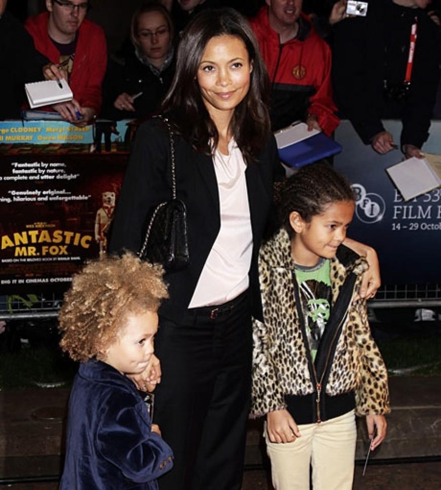 Thandie Newton brachte ihre beiden Kinder zur Premiere von