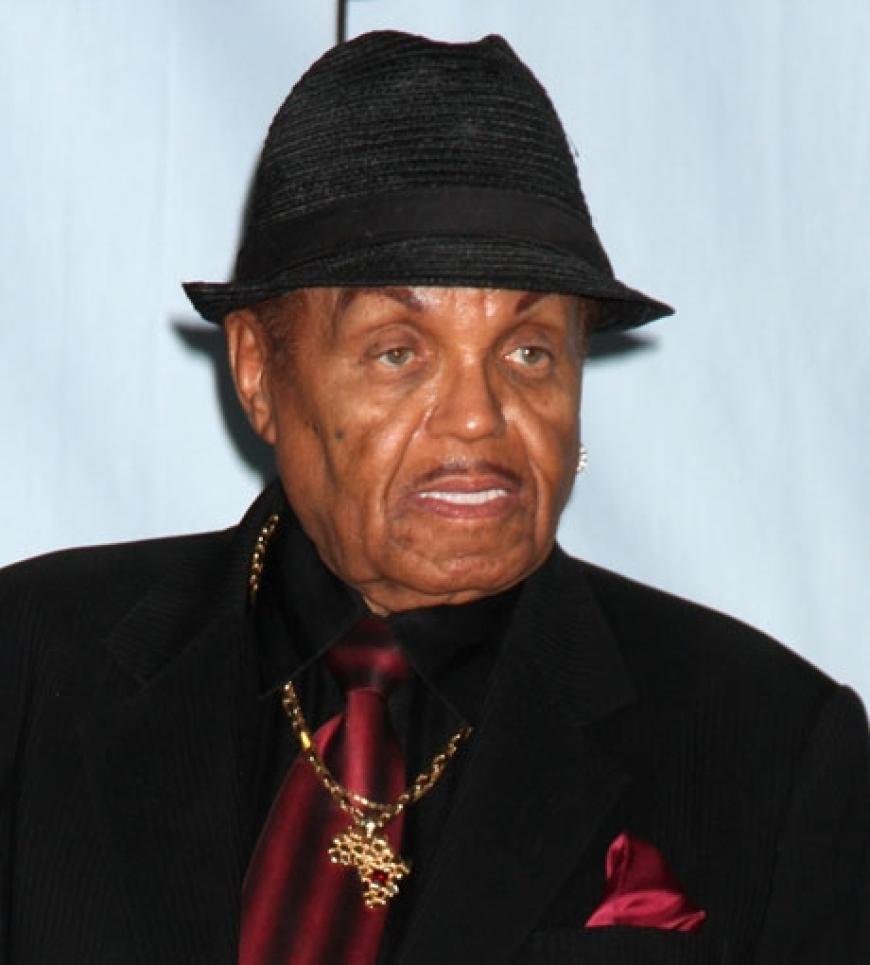 Vater Joseph Jackson - zurzeit soll die Familie darüber diskutieren, wie und wo die Beerdigung des King of Pop stattfinden wird