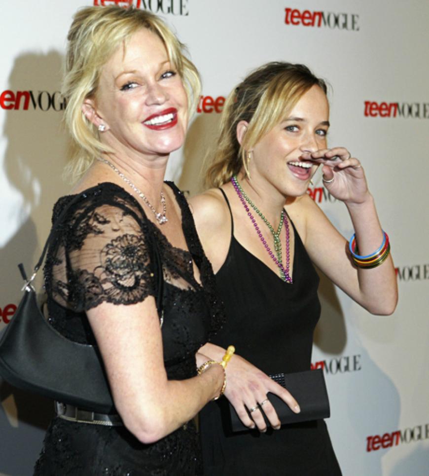 Melanie Griffith ist Dakota Johnsons Mutter Melanie Griffith ist Dakota Johnsons Mutter