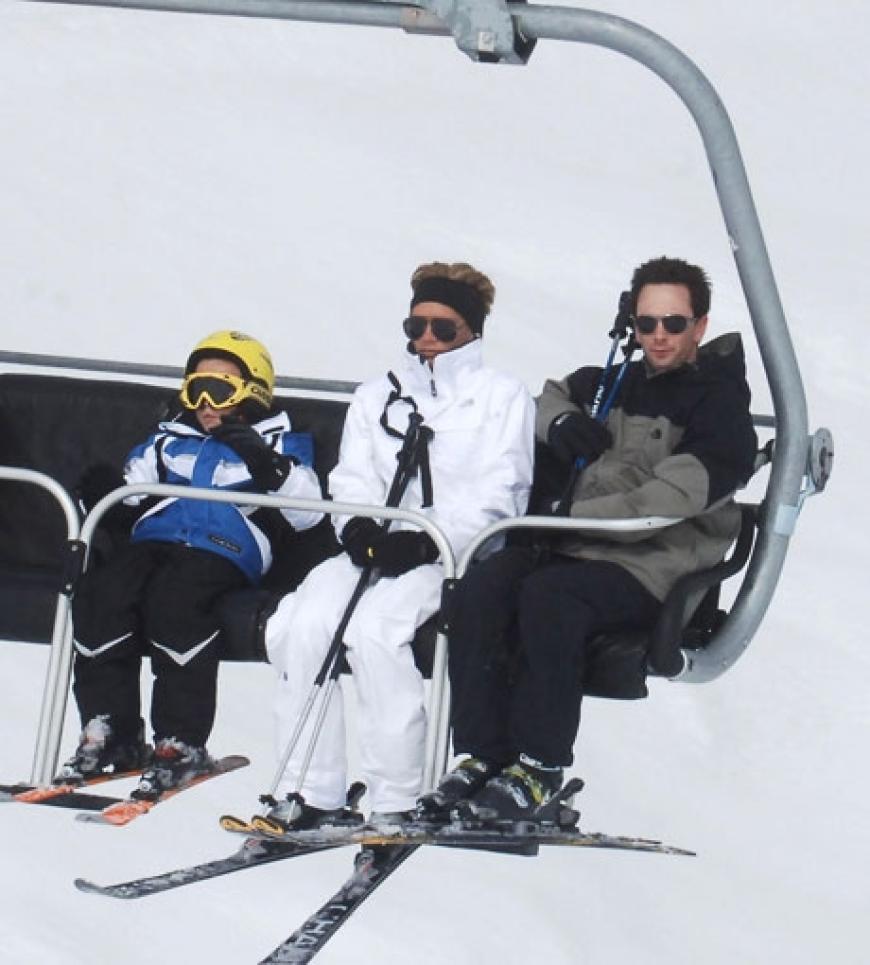 Victoria Beckham machte mit ihren Kids Urlaub im französischen Courchevel ...