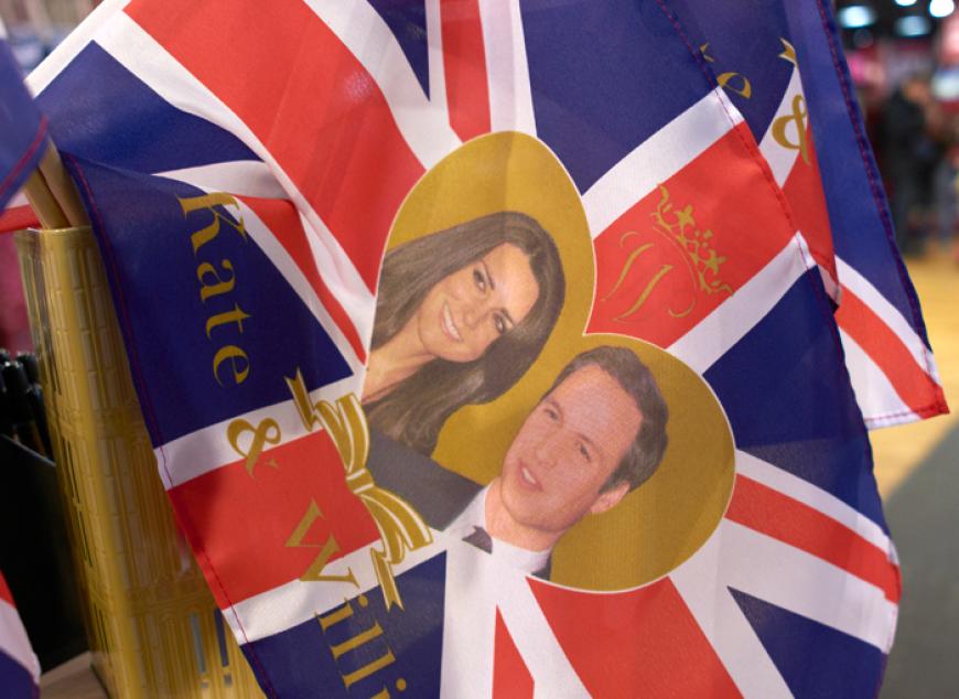 Des Briten ganzer Stolz: Auch die Flagge mit einem Aufdruck der beiden darf natürlich nicht fehlen