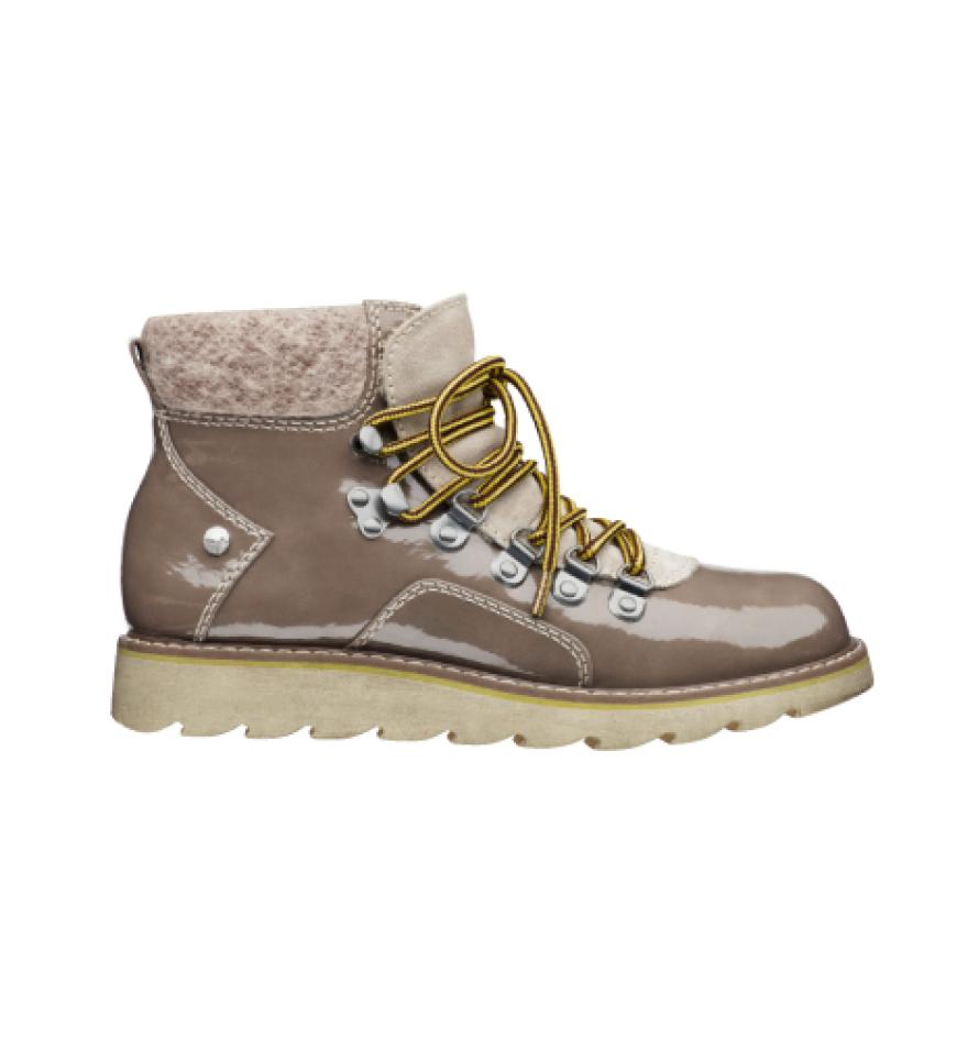 Wohlig-warme Gipfelstürmer: Lackboots von Tamaris, ca. 60 Euro